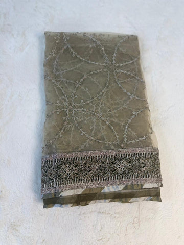 Original Imrozia Ready to Wear: Luxury Embroidered Net Dupatta with Scalloped Border